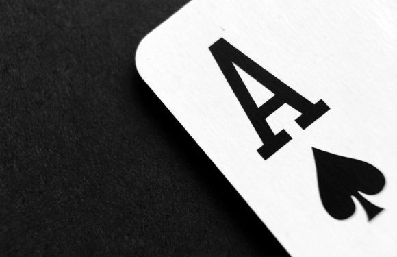 Baccarat Rules, Outcomes, and Table Structure